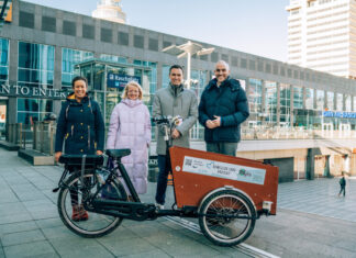 Lastenrad gestiftet: Stadt und Hannover 96unterstützen Hilfsprojekt für Wohnungslose Lastenrad gestiftet: Stadt und Hannover 96 unterstützen Hilfsprojekt für Wohnungslose