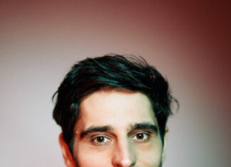 Nektarios Vlachopoulos mit seinem Programm „Das Problem sind die Leute“ zu Gast im daunstärs Am 02. März 2023 um 20:00 Uhr ist Nektarios Vlachopoulos mit seinem Programm „Das Problem sind die Leute“ zu Gast im daunstärs