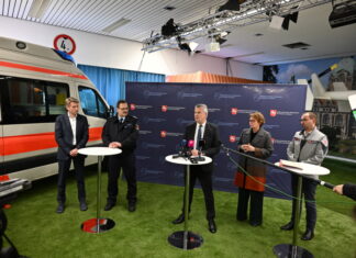 „Gewalt gegen Einsatzkräfte“- Innenministerin Behrens lud zum gemeinsamen Austausch Pressestatement Blaulicht-Organisationen