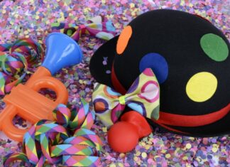 Faschings-Kinder-Disco im Haus der Jugend Fasching - Hut und Tröte