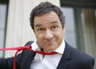 Stephan Bauer betrachtet das Eheleben im daunstärs Stephan Bauer