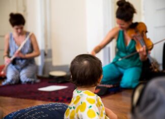 Faya: Kissenkonzert für Babys, Kinder, Eltern und Großeltern Faya Familienkonzert