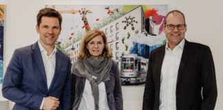 Regionspräsident Steffen Krach, Sozialdezernentin Dr. Andrea Hanke und Verkehrsdezernent Ulf-Birger Franz haben Pläne zu Job- und Sozialtickets vorgestellt.