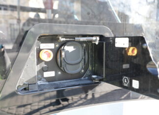 ÜSTRA treibt E-Mobilität voran: Ladeinfrastruktur am „Nordring“ im Bau Symbolbild: Ladesteckdose - Elektrobus