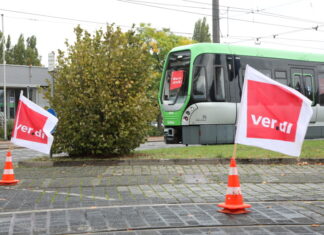 Bus und Bahn werden zweitägig, am nächsten Mittwoch und Donnerstag, bestreikt Streik/Warnstreik/verdi