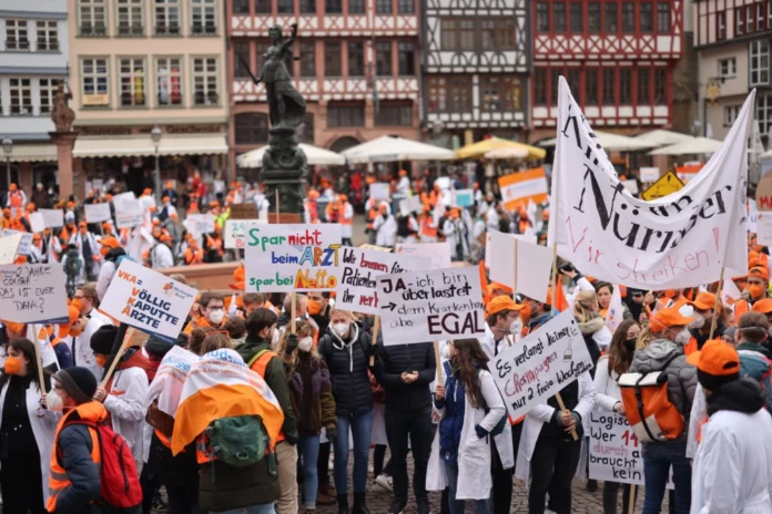 Warnstreik 21. März: Niedersächsische Ärzt*innen gehen auf die Straße