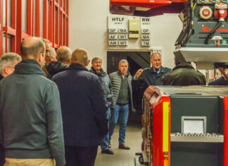 Lions Club Langenhagen besucht Freiwillige Feuerwehr Langenhagen Lions Club Langenhagen besucht Freiwillige Feuerwehr Langenhagen