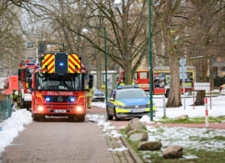 Langenhagen: Frau bei Zimmerbrand schwer verletzt Feuerwehreinsatz Rohdehof