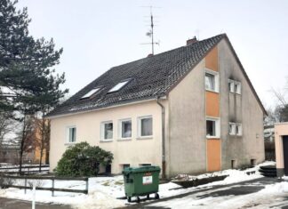 Stadt schafft Platz für die Erweiterung der Grundschule Engelbostel Das alte Hausmeistergebäude wird ab dem 24. März zurückgebaut, um Platz zu schaffen für die Erweiterung der Grundschule Engelbostel.