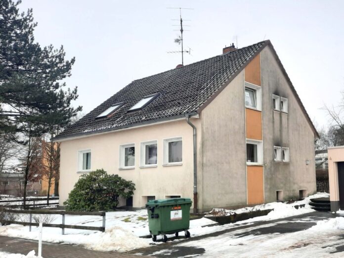 Das alte Hausmeistergebäude wird ab dem 24. März zurückgebaut, um Platz zu schaffen für die Erweiterung der Grundschule Engelbostel.
