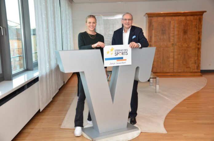 Schirmherrin Merle Frohms und Volksbank-Chef Jürgen Wache freuen sich auf viele Bewerbungen für die Sterne des Sports.