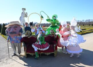 Finale – Kleines Fest im Großen Garten zum letzten Mal unter der Leitung von Harald Böhlmann Finale – Das Kleine Fest im Großen Garten zum letzten Mal unter der Leitung von Harald Böhlmann.
