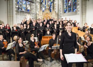 Chor der MHH singt Mozarts Große Messe Der MHH Chor gemeinsam mit dem Barockorchester la festa musicale in der Gartenkirche.