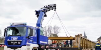 Wiederaufbau nach Starkregen: Längste Brücke in der Geschichte des THW.