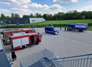 Ortswehren Engelbostel und Schulenburg trainieren gemeinsam mit dem THW Ortsverband Hannover/Langenhagen Ortswehr Engelbostel und Schulenburg trainiert mit dem THW Ortsverband Hannover/Langenhagen