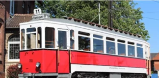 Oldtimer Straßenbahn - "Die Rote 11"