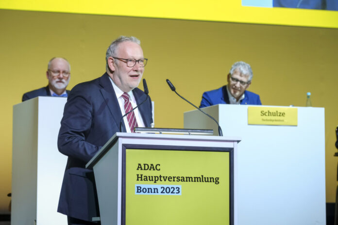 ADAC Hauptversammlung 2023: Der neu gewählte ADAC Vizepräsident Dr. Hilmar Siebert.