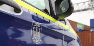 Zoll - Dienstfahrzeug