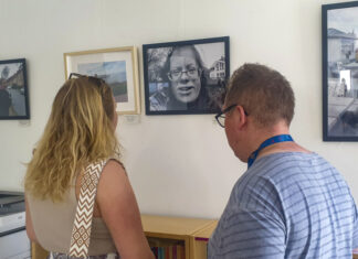 Schönheit muss nicht immer perfekt sein Fotoausstellung "Knipser trifft Schönheit" im Quartierstreff Wiesenau