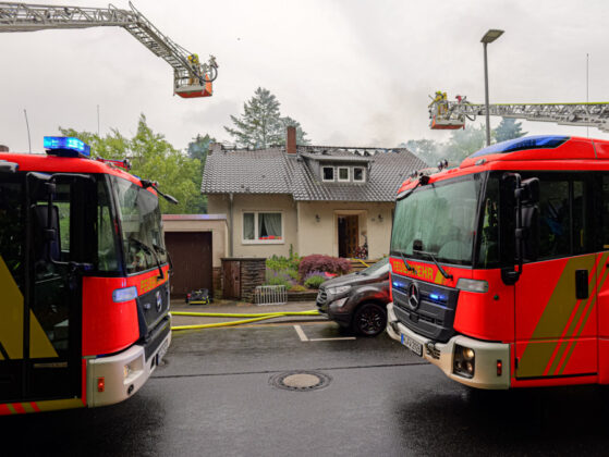 Dachstuhlbrand in Hannover-Waldheim