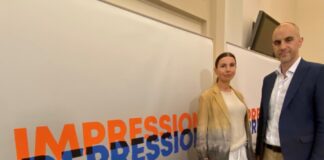 Teresa Enke und Oberbürgermeister Belit Onay präsentierten das Präventionsprojekt "Impression Depression", das die Landeshauptstadt Hannover gemeinsam mit der Robert-Enke-Stiftung auf den Weg gebracht hat.
