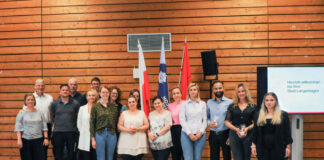 Einige der neuen Mitarbeitenden der Stadt Langenhagen konnte Bürgermeister Mirko Heuer am Dienstag, 27. Juni, persönlich im Interimsratssaal willkommen heißen.