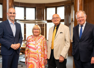 Empfang zum 80. Geburtstag von Herbert Schmalstieg im Neuen Rathaus von Hannover Belit Onay, Heidrun Merk, Herbert Schmalstieg und Stephan Weil (v.l.)