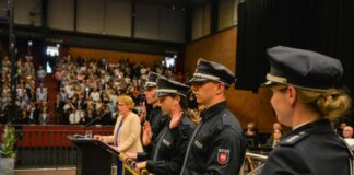 Innenministerin Behrens vereidigt mehr als 1.000 Polizeikommissaranwärterinnen und -anwärter der Polizeiakademie Niedersachsen