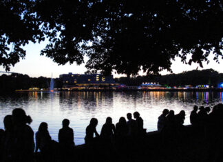 „Wetterfeste“ Information: Maschseefest trotzt Wind und Wetter Maschseefest Hannover (Archivbild)