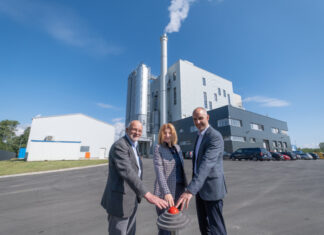 enercity nimmt Klärschlammverwertungsanlage in Betrieb Hannovers Oberbürgermeister Belit Onay und enercity-Vorstandsvorsitzende Dr. Susanna Zapreva bei der offiziellen Eröffnung der neuen Klärschlammverwertungsanlage.