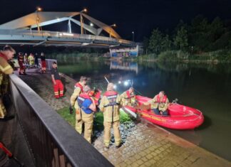 Feuerwehr Hannover: Nächtliche Personensuche am Mittellandkanal in Hannover-List Personensuche am Mittellandkanal