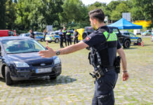 Woche der Sicherheit in Hannover: Über 2.000 Kontrollen und mehr als 1.200 Verfahren Polizeikontrolle