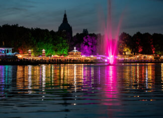 11 Tage Maschseefest 2023 – Zwischenbilanz und Ausblick: „Wir hoffen auf einen guten Endspurt“ Maschseefest abends
