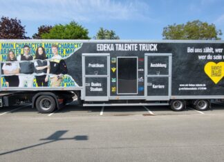 EDEKA Talente Truck ist am 23. August 2023 in Langenhagen EDEKA Talente-Truck