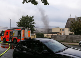 Hannover-Hainholz: Brand in einem Lagerhaus Hannover-Hainholz: Brand in einem Lagerhaus