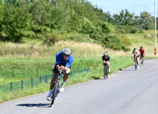 Gute Nachbarschaft: aha unterstützt den SC Altwarmbüchen beim Triathlon aha unterstützt den SC Altwarmbüchen beim Triathlon.