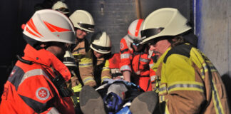 Feuerwehr Engelbostel/Schulenburg - Übung Menschenrettung