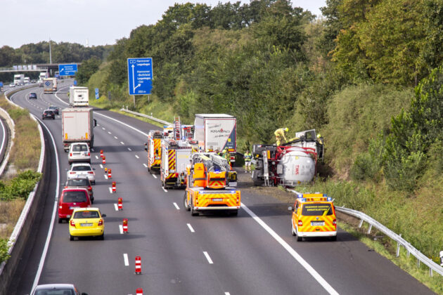 LKW Unfall auf der A2 bei Hannover-Bothfeld