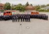 Aufstellung zum Gruppenbild nach der Ehrung in der Feuerwehrtechnischen Zentrale (FTZ) Neustadt.