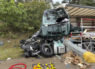 A7 – Schwerer Verkehrsunfall zwischen zwei Sattelzügen A7 - LKW Unfall