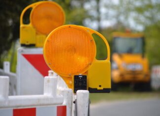Hochbahnsteig Alter Flughafen: Verkehrseinschränkungen wegen Gleisbauarbeiten Baustelle