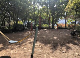 Drei neue Spielgeräte für einen neuen, inklusiven Spielplatz Schäferweg Kinderspielplatz Schäferweg in Godshorn
