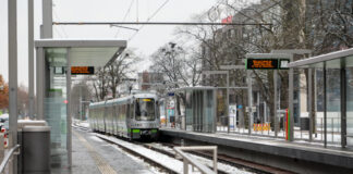 Hochbahnsteig - Wiesenau