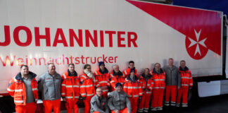 Abfahrt der Johanniter Weihnachtstrucker 2023.