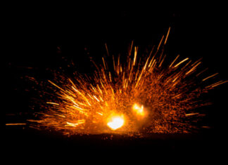 Hannover: Eilantrag auf Aussetzung des „Böllerverbotes“ gescheitert explodierender Kanonenschlag / Feuerwerk