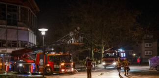Jahresabschlussübung der Ortsfeuerwehr Langenhagen an der IGS Süd.