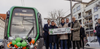 Die Stadtbahn erreicht Hemmingen: Eröffnung der Neubaustrecke.