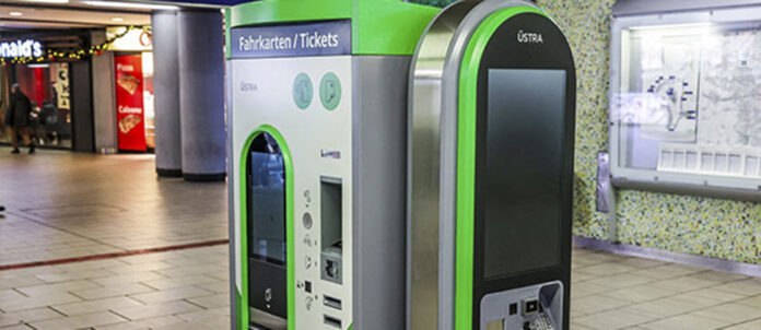 ÜSTRA testet neue Fahrkartenautomaten am Kröpcke.