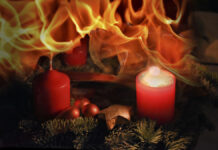 Sicher durch die Weihnachtszeit: Feuerwehr gibt wichtige Tipps zum Brandschutz Symbolbild: brennender Adventskranz