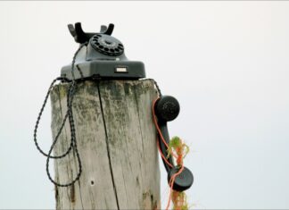 Stadtverwaltung stellt am Freitag Telefonanlage um Altes Telefon mit Wählscheibe